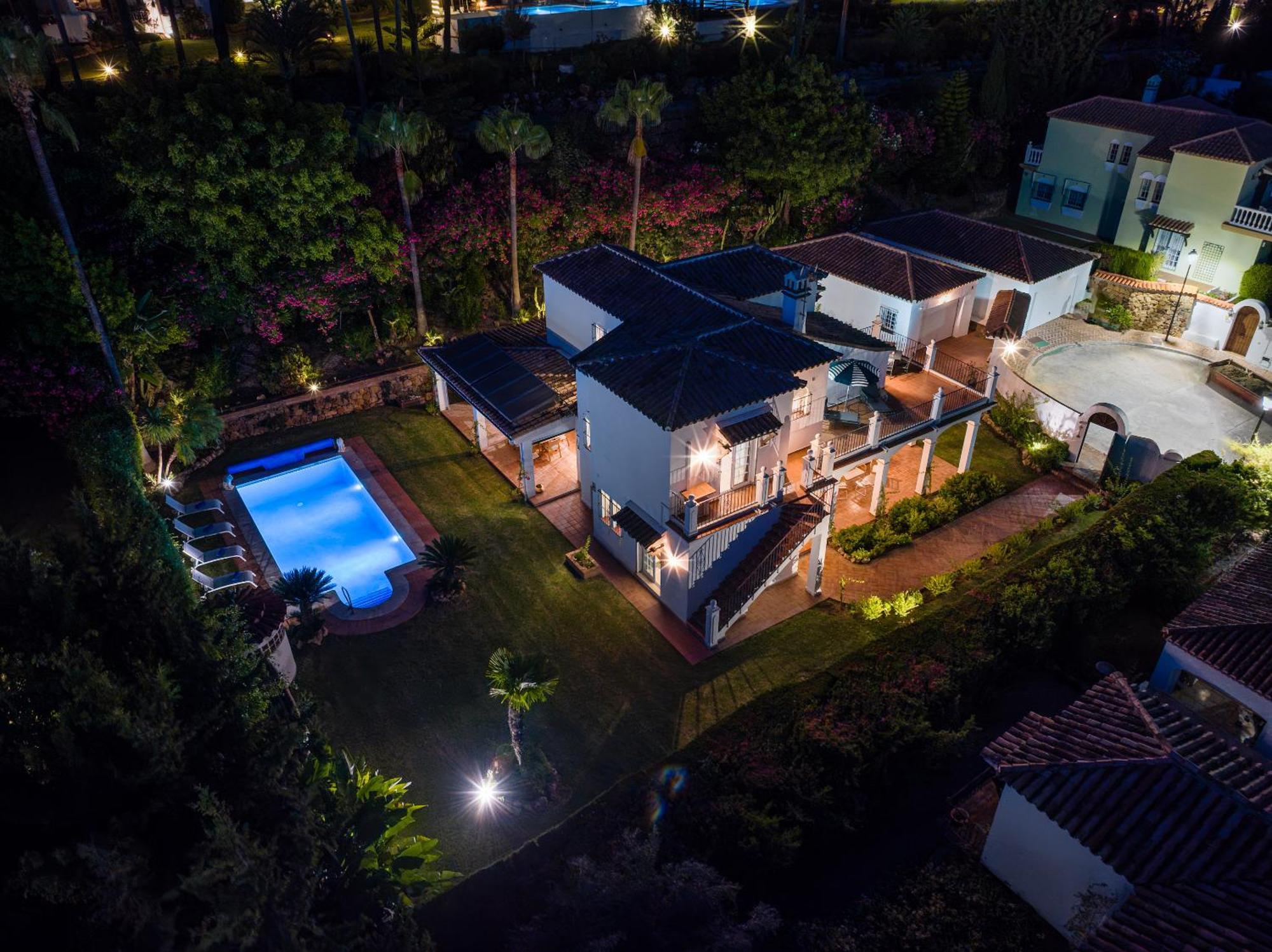 Vacation Marbella I Villa Faldo, Golf Valley, Private Pool, 24H Security, 10 Min From The Marina ภายนอก รูปภาพ